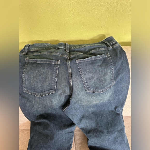 Lane Bryant High Rise Curvy Fit Straight Leg Short Jeans - Picture 2 of 4